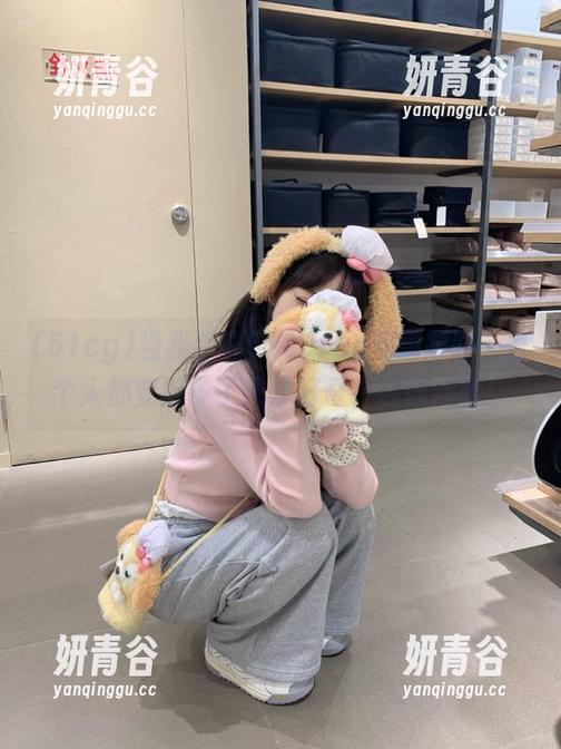 当我手握51cgfun苹果版时，整个人都变得多了几分好奇，瓜味爆棚！