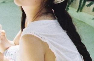 今晚一起打卡51吃瓜入口，滴蜡大瓜等你来体验！