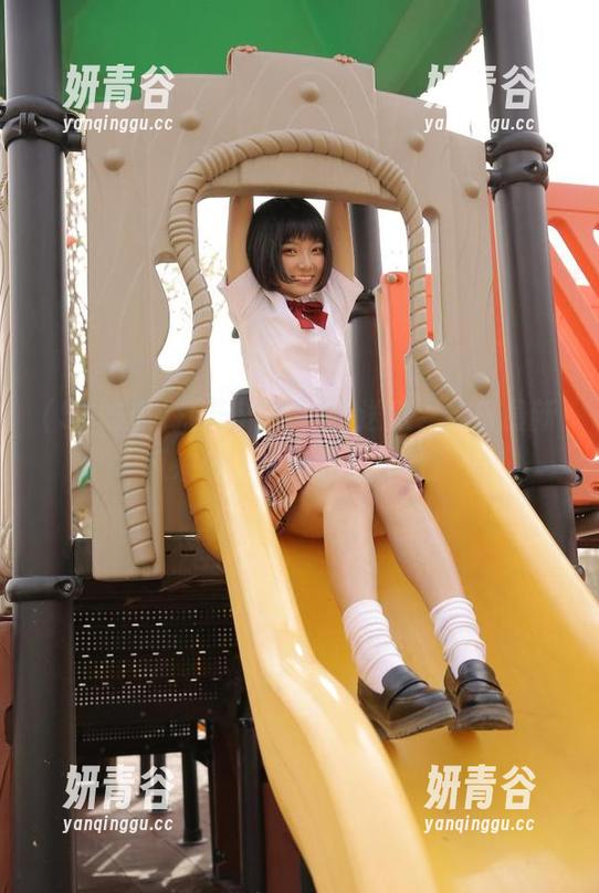 打开51吃瓜传送门，今日最新瓜来袭，让我先捂住嘴！