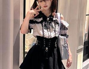 突然觉得，观看“91黑料社”就好像在拼命找理智，没道理但迷人…