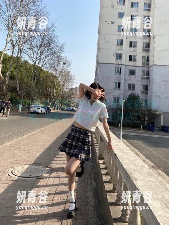 更新！吃瓜网站免费领取神秘瓜，只需摇一摇谁能抵挡得住？