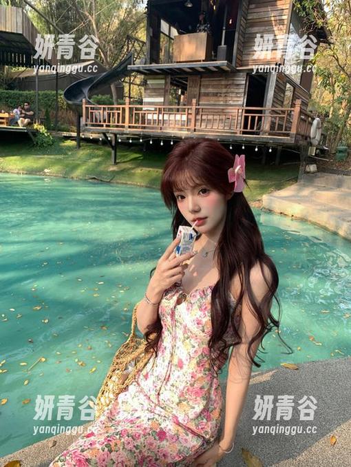 三亚的瓜真是甜，娱乐718首页一探究竟！