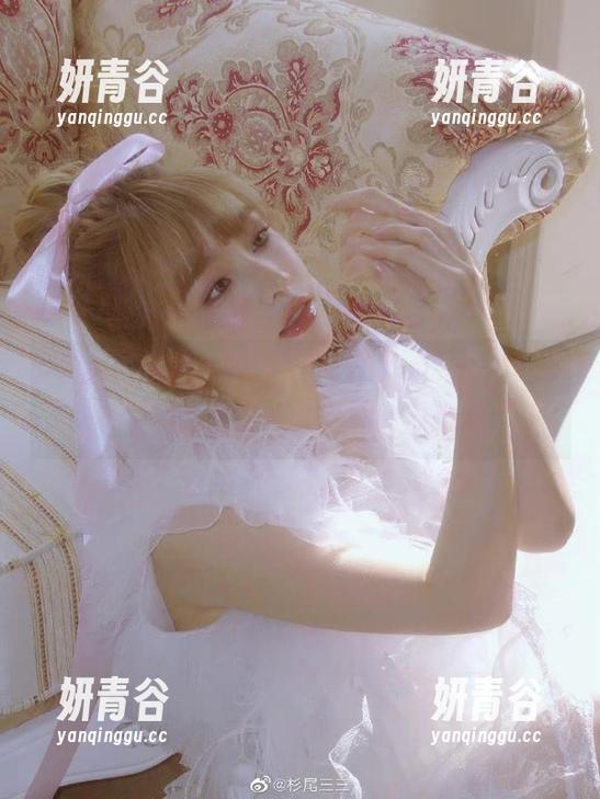 黑料不打徉app：这个夏天，怎么能没有一颗可疑的瓜心呢？