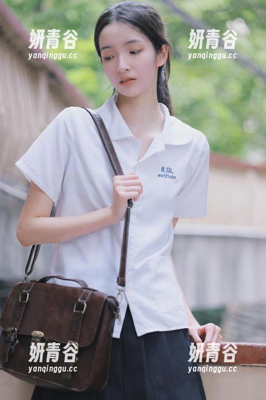 黑料冲哥一字马挑战升级，观看后大家心里的乐子有哪些？