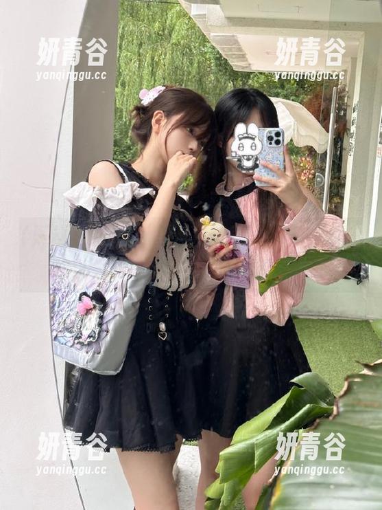 “黑料正能量hlo2”首页，你以为能躲过的丑闻其实都在这里