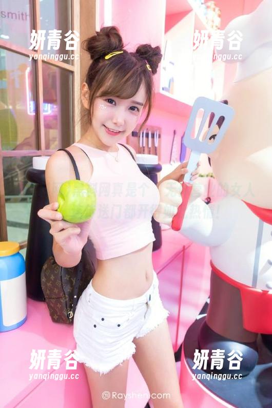 黑料网真是个“无休营业的女人”，连传送门都开得如此热情！